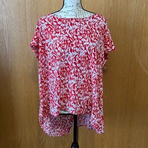 High low floral short sleeved blouse